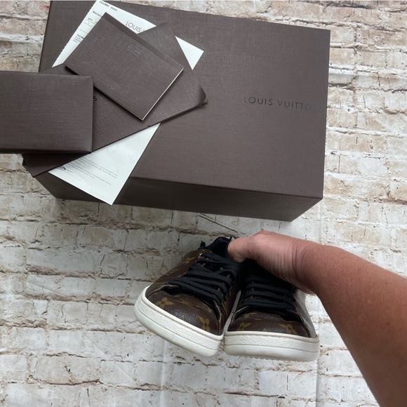 Louis Vuitton Frontrow Front Row Sneaker size 37  7 Full set - Picture 6 of 10